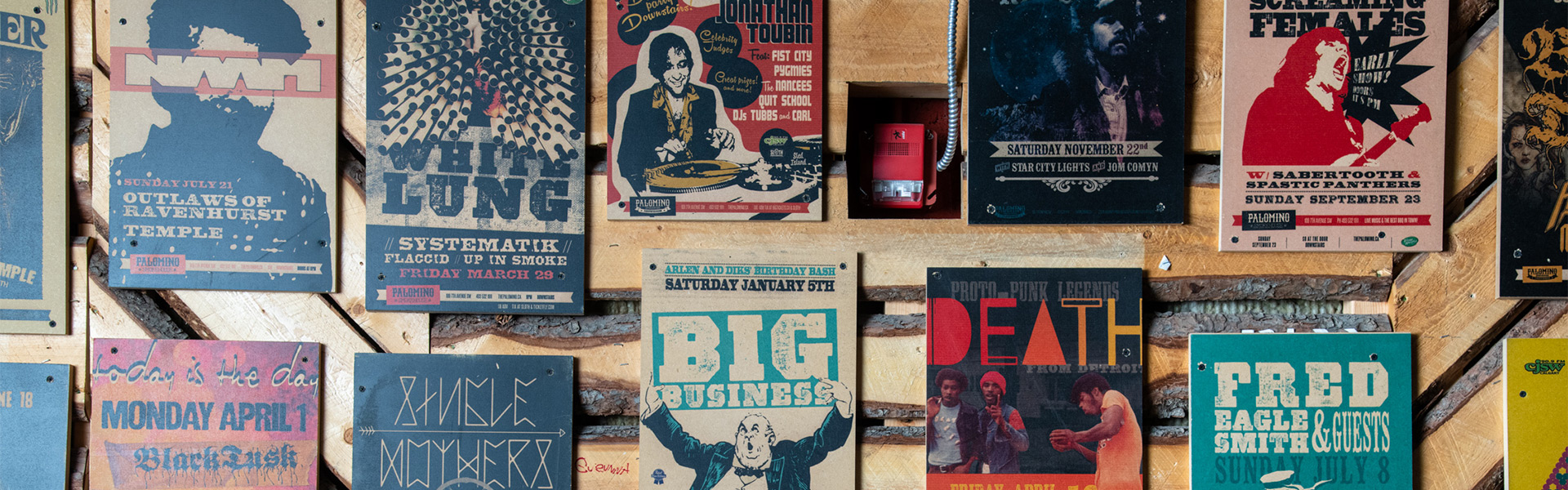 Palomino-SR-Posters-Desk